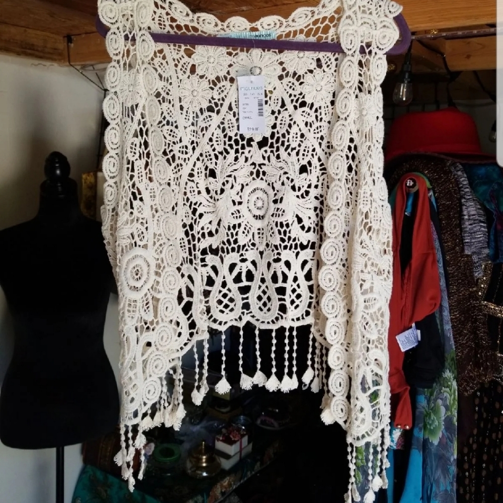 BNWT Maurices Top